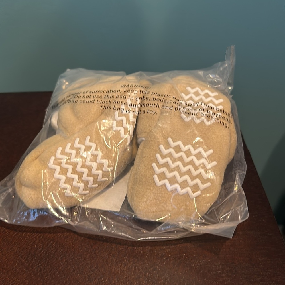 Tan Sherpa Booties 12-18m - Picture 3 of 3